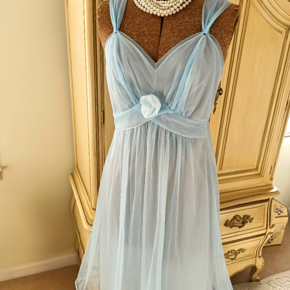 ADORABLE VINTAGE "VANITY FAIR" BLUE OMBRE DOUBLE NYLON CHIFFON NIGHTGOWN! - Picture 14 of 15